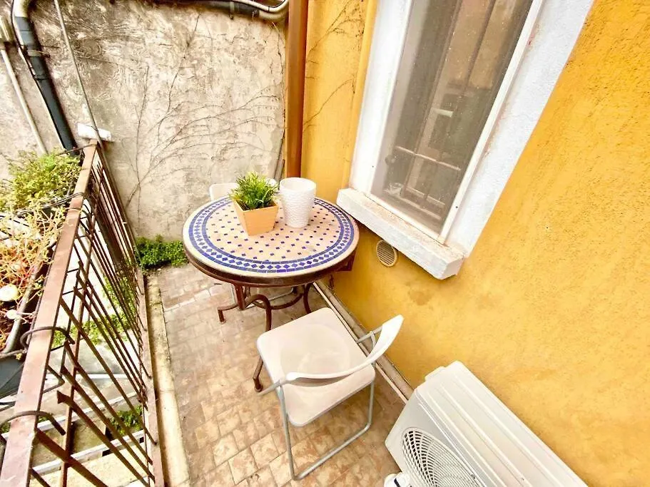 Apartment 9 Minuti Dal Duomo City Life+Metro Milan